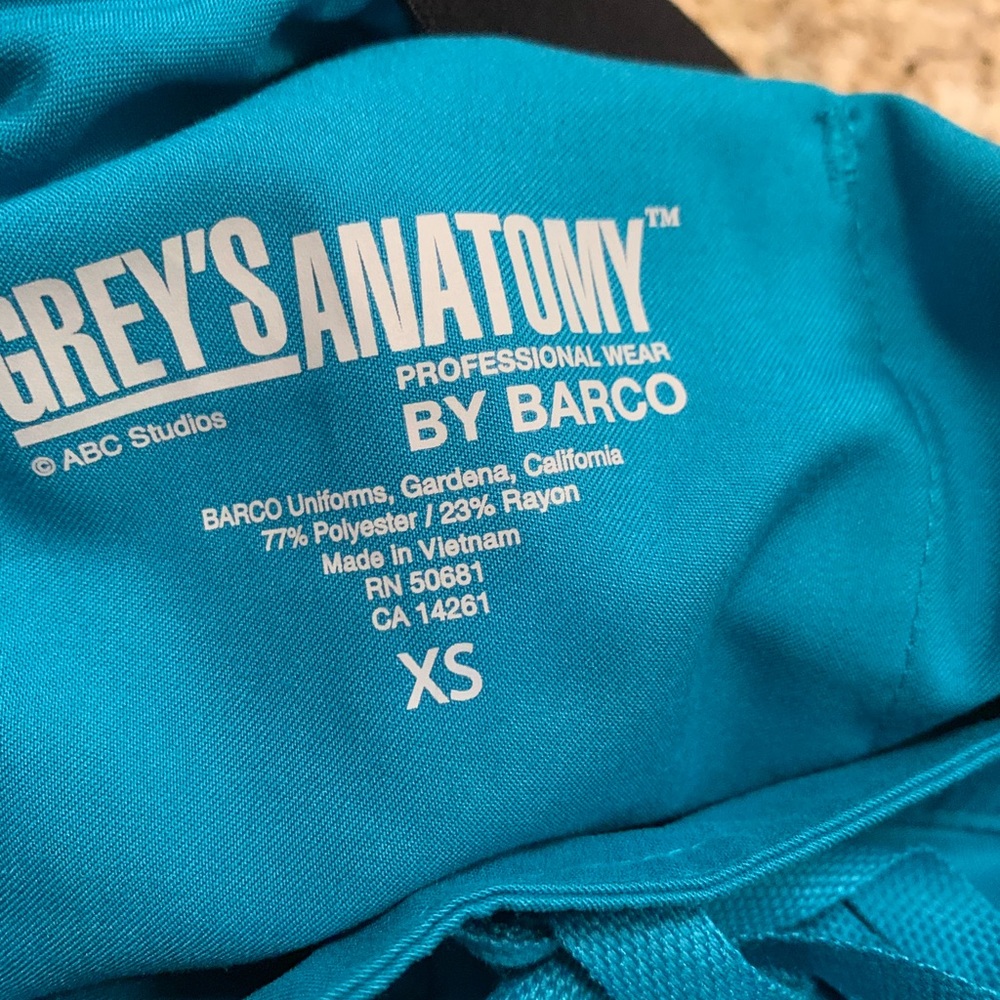 Scrubs excellent condition